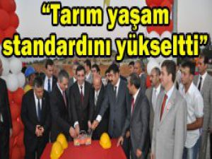 Bakan organik tarım alanını inceledi