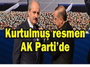 Rozetini Başbakan Erdoğan taktı