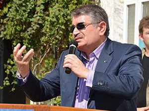 İdris Naim Şahinden dindar insan yorumu