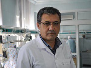 Minik kalbi üç kez durdu ama yaşama tutundu