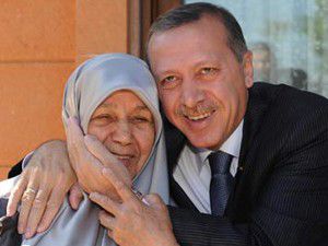 Erdoğanın annesi için mevlit okutuldu