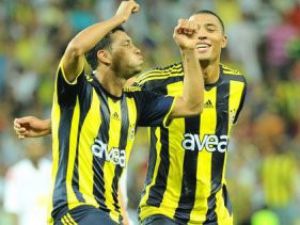 Fenerbahçede Yaprak Dökümü!