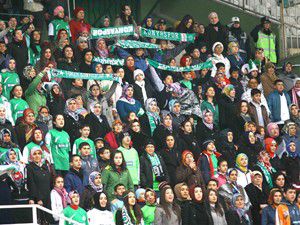 Atiker Konyasporu sahasında 271 bin 733 kişi izledi