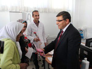 Beyşehirde hastalara bayram ziyareti
