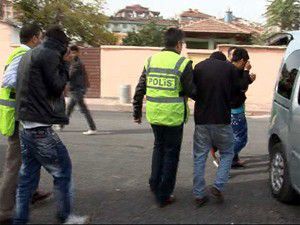 Bayramlık ayakkabı hırsızlığına 3 tutuklama