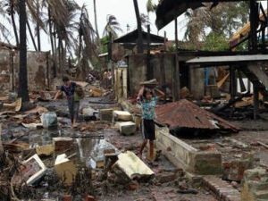 Myanmarda 110 bin kişi evinden oldu