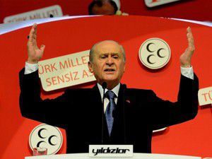 Devlet Bahçeli yeniden genel başkan