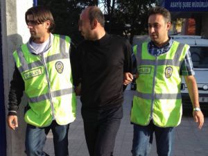 Halı yıkama barkotu hırsızları ele verdi