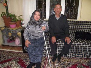 36 yıldır eşine bakıyor