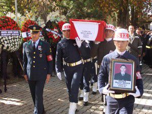 Konya şehidini uğurladı
