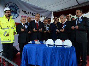 Arınç, okul temeli attı