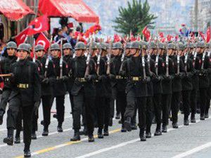 Olaylar nedeniyle kortej yürüyüşü yapılmadı