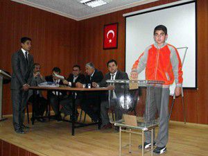 Öğrenci Meclisi Başkanlığı seçimi yapıldı
