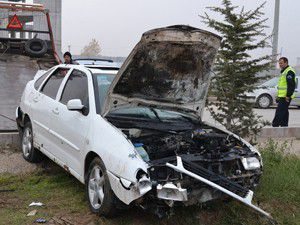 Konyada otomobil devrildi: 3 yaralı