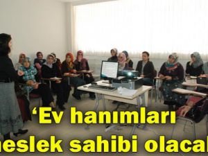 KARMEK, yaşlılarında yalnız olmadığını hatırlattı