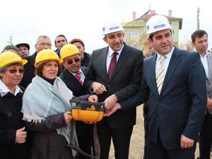 Sevgi Evlerinin temeli atıldı