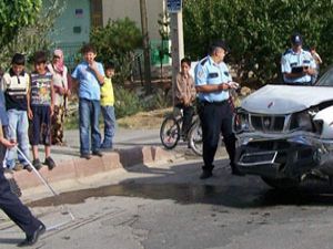 Konyada kazalar; 3 yaralı