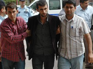 Anlaşamadığı eski ortağını vurdu