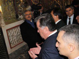 Rahman Mevlana Müzesini ziyaret etti