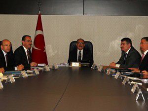 Beşir Atalay başkanlığında biraraya geldi