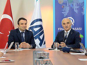 Başbakan MÜSİADın otomobiliyle tur attı