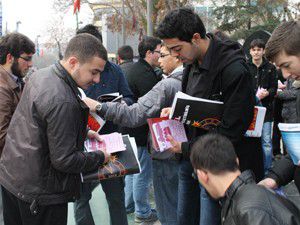 AGDden yılbaşı kutlamalarına tepki