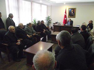 Kuluda çiftçiler Kaymakamdan yardım istedi