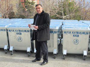 Kaymakamlıktan köylere çöp sandığı
