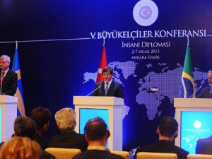 Barış için üçlü dayanışma