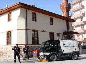 Karatayda temizlik çalışmaları sürüyor