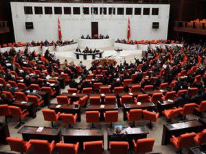 Komisyon yasal olmayan dinlemeleri araştırıyor