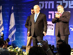 Netanyahu zaferini ilan etti