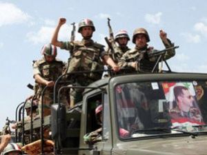 15 bin kişinin üzerine tankları sürdü