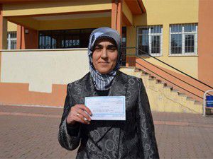 Başörtülü görevli sınava alınmadı