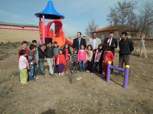 Köylere Hizmet Götürme Birliğinden çocuklar için park