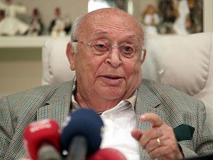 Süleyman Demirel hastanede
