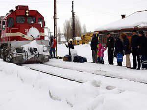 Onların sayesinde kara tren gecikmiyor