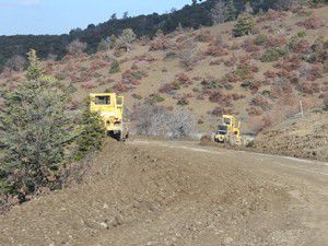 Beyşehirde Yaka Manastır yolu iyileştiriliyor