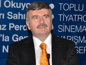 Necip Fazıl kitapları öğrencilere dağıtılacak