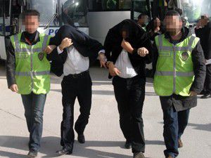 Öğretmen, avukat ve doktora da fuhuş yaptırdılar