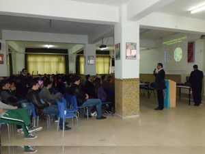 Üniversite öğrencilerine uyuşturucu konferansı