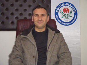 Metin Tunçerden kıyafet açıklaması