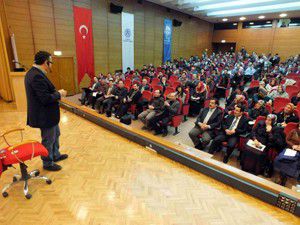 AK Parti Siyaset Akademisinde eğitimler sürüyor