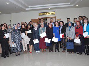 Kursiyerlere törenle sertifikaları verildi