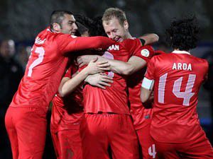 Kötü futbol iyi sonuç: 0-2