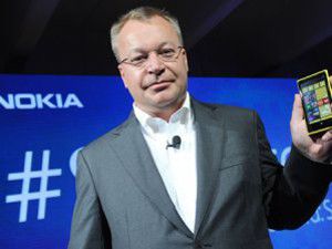Nokianın CEOsu İphone 5i yere fırlattı!