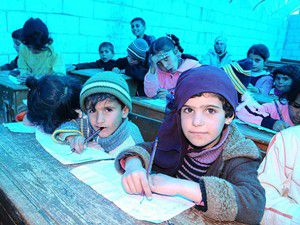 Çocukların eğitimden geri kalmaması gerekiyordu