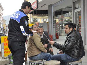 Akşehir polisinden broşürlü uyarı