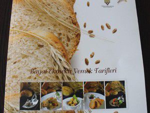 Bayat ekmekler artık çöpe değil, midelere gidiyor