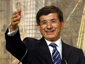 Davutoğlu 2 saat boyunca nasıl sigara içti?
